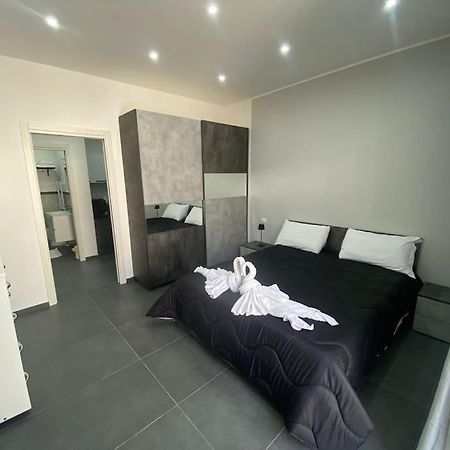 La Dimora Del Porto Apartment เนเปิลส์ ภายนอก รูปภาพ